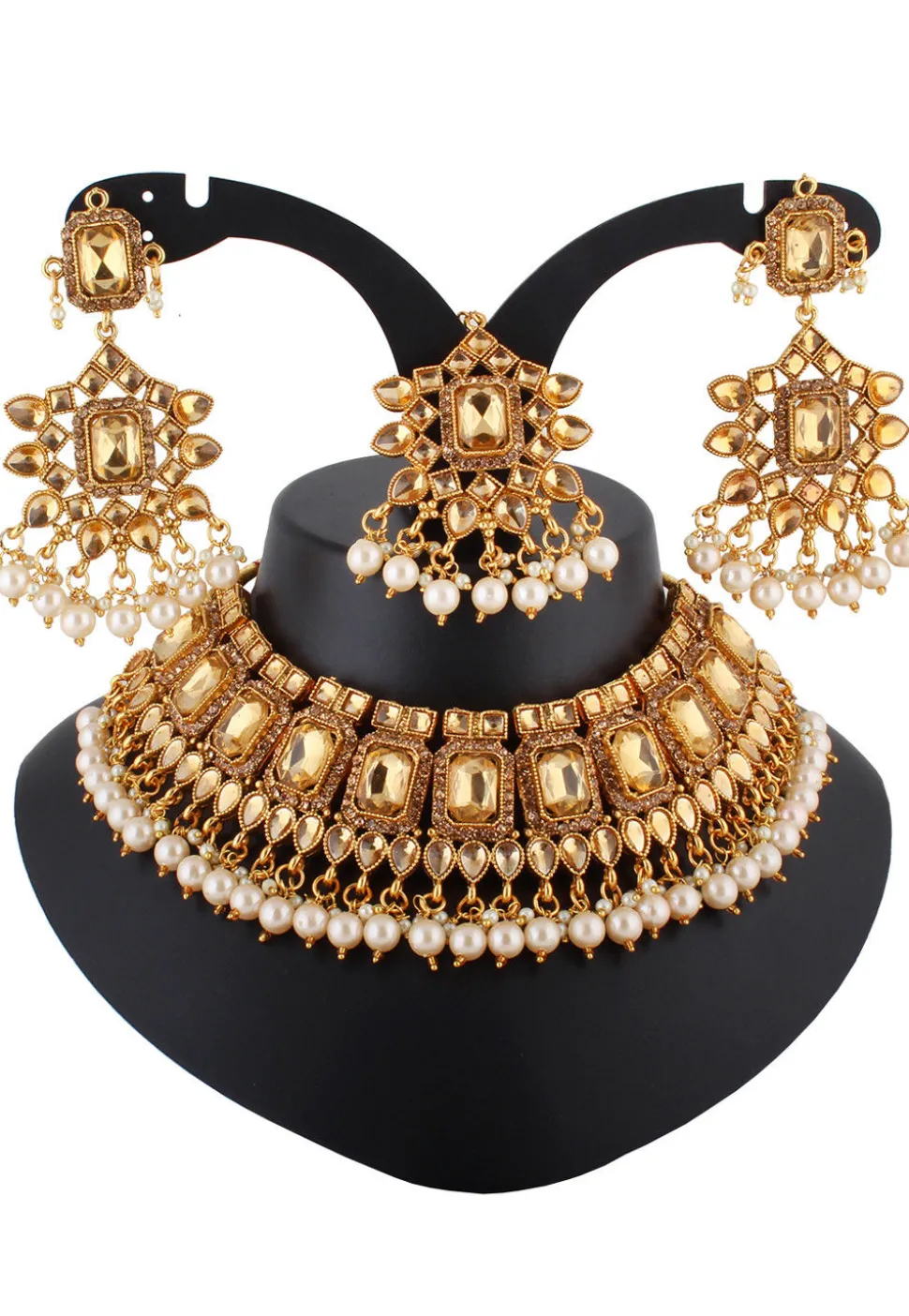 Stone Studded Choker Necklace Set