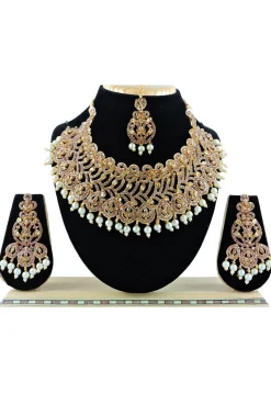 Stone Studded Choker Necklace Set