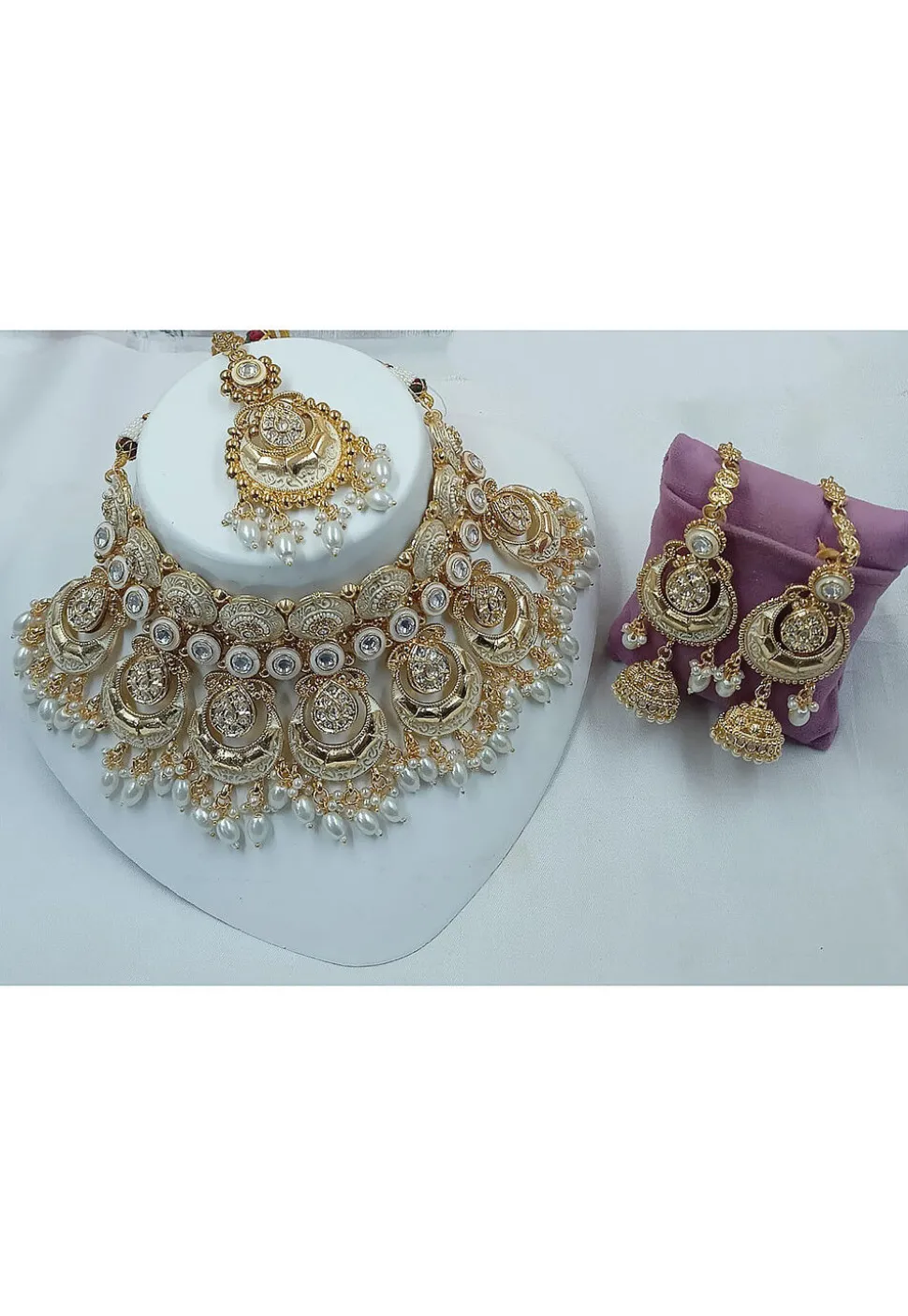 Stone Studded Choker Necklace Set