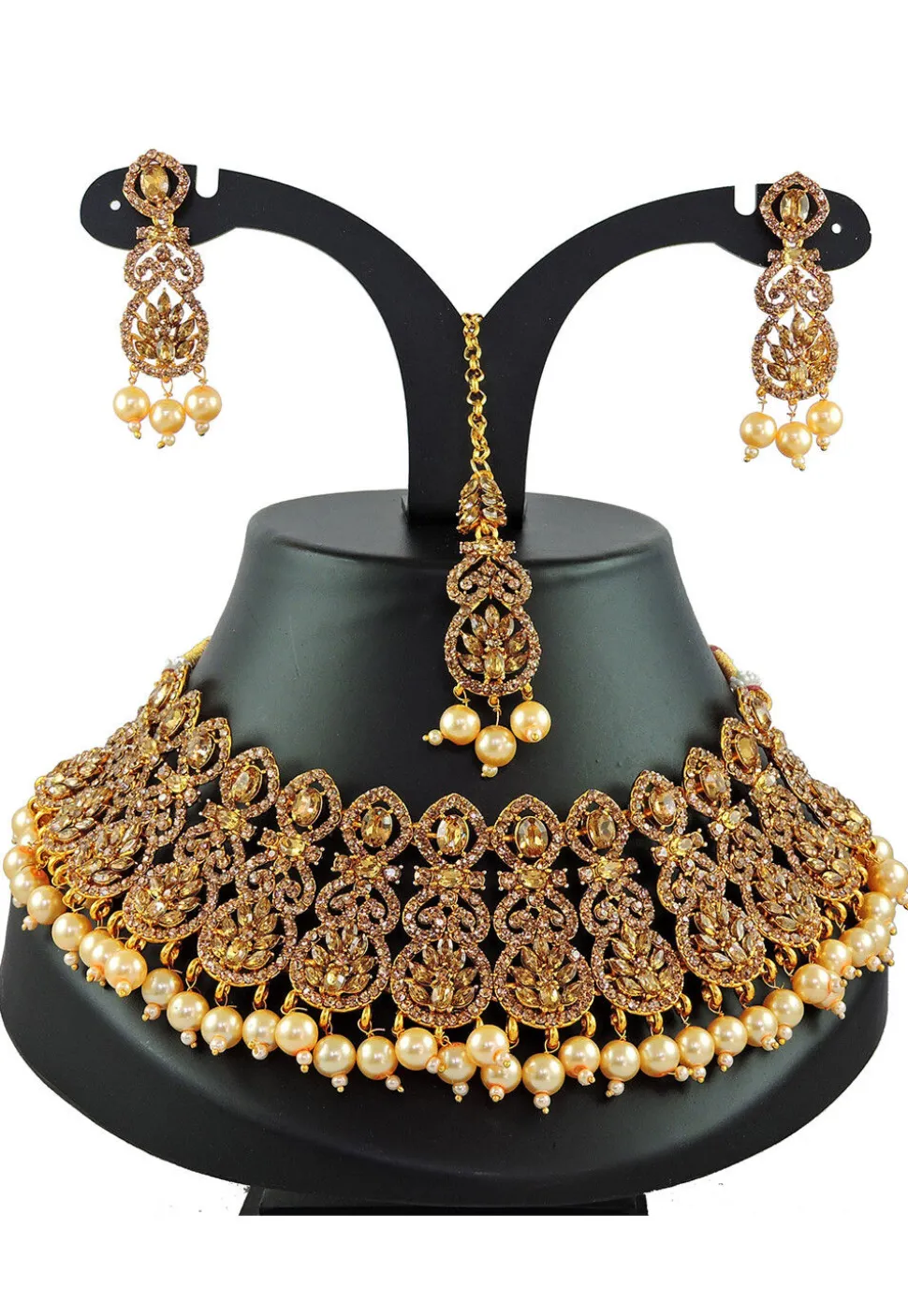 Stone Studded Choker Necklace Set