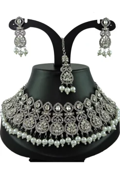 Stone Studded Choker Necklace Set