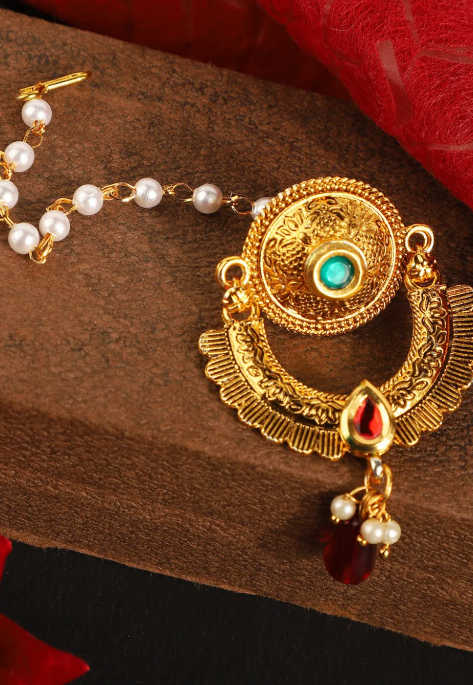 Stone Studded Maang Tikka