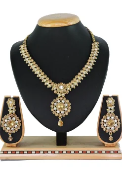 Stone Studded Necklace Set
