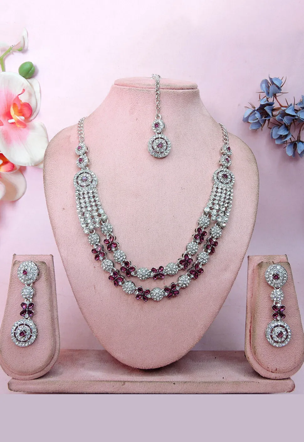 Stone Studded Necklace Set