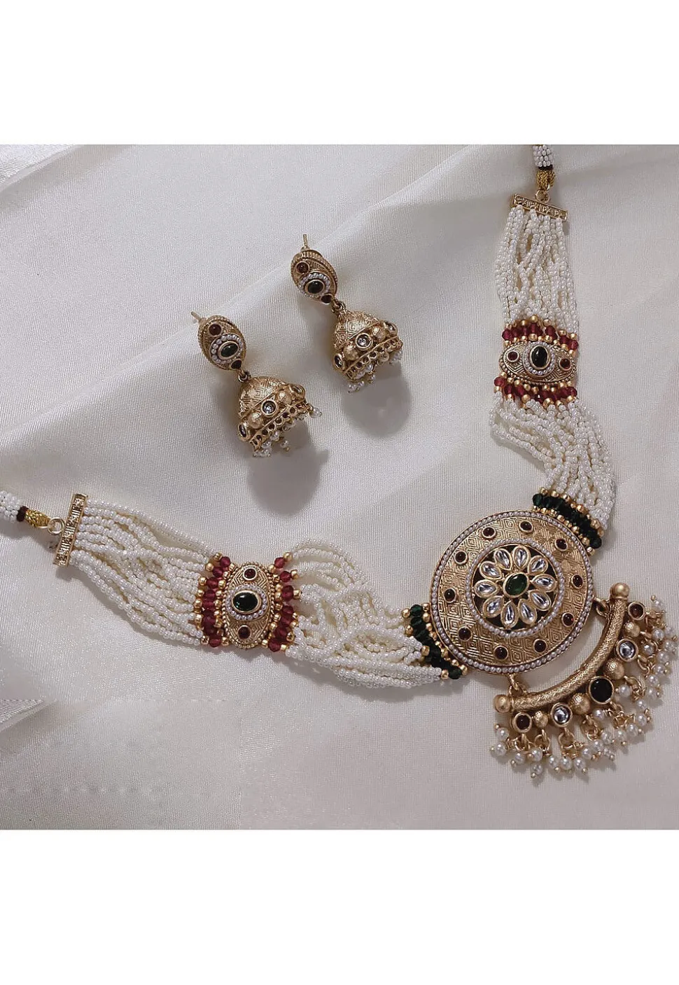 Stone Studded Necklace Set
