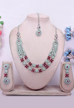 Stone Studded Necklace Set