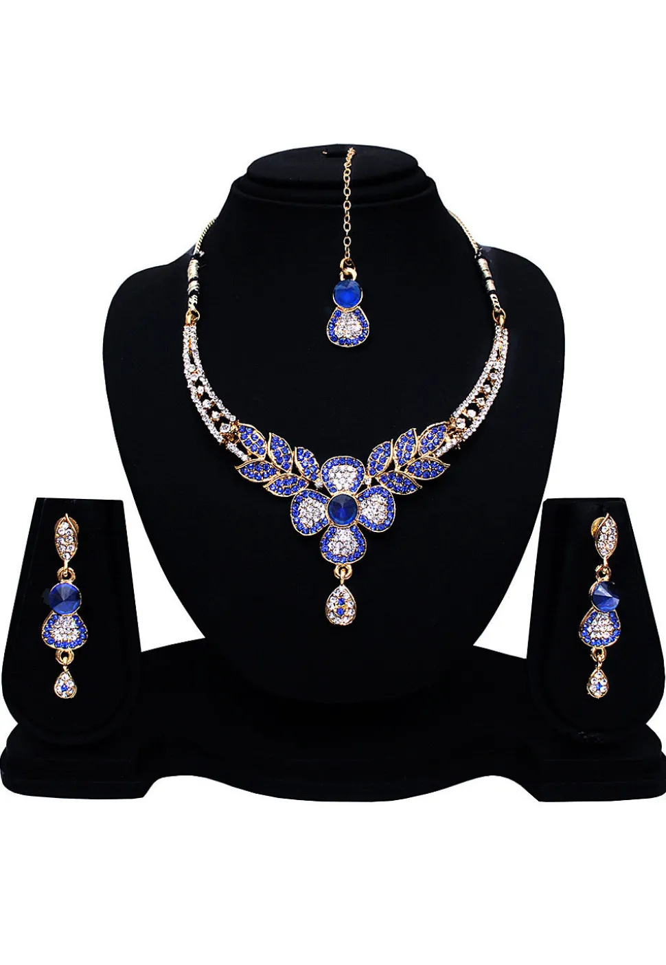 Stone Studded Necklace Set