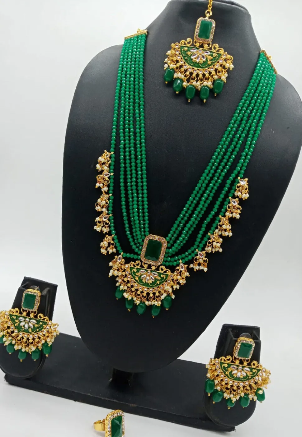Stone Studded Necklace Set
