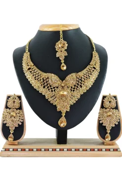 Stone Studded Necklace Set