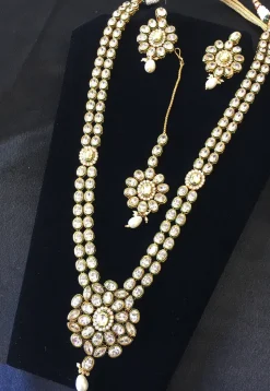 Stone Studded Necklace Set