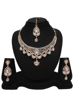 Stone Studded Necklace Set