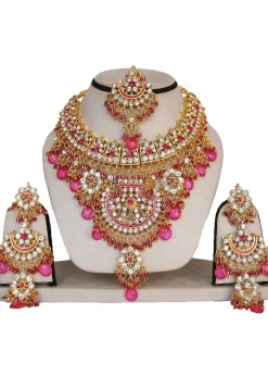 Stone Studded Necklace Set