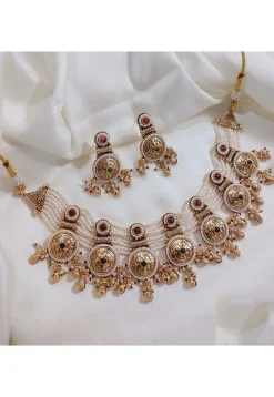 Stone Studded Necklace Set