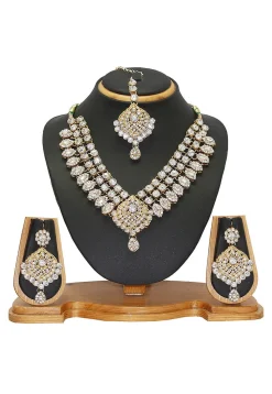Stone Studded Necklace Set