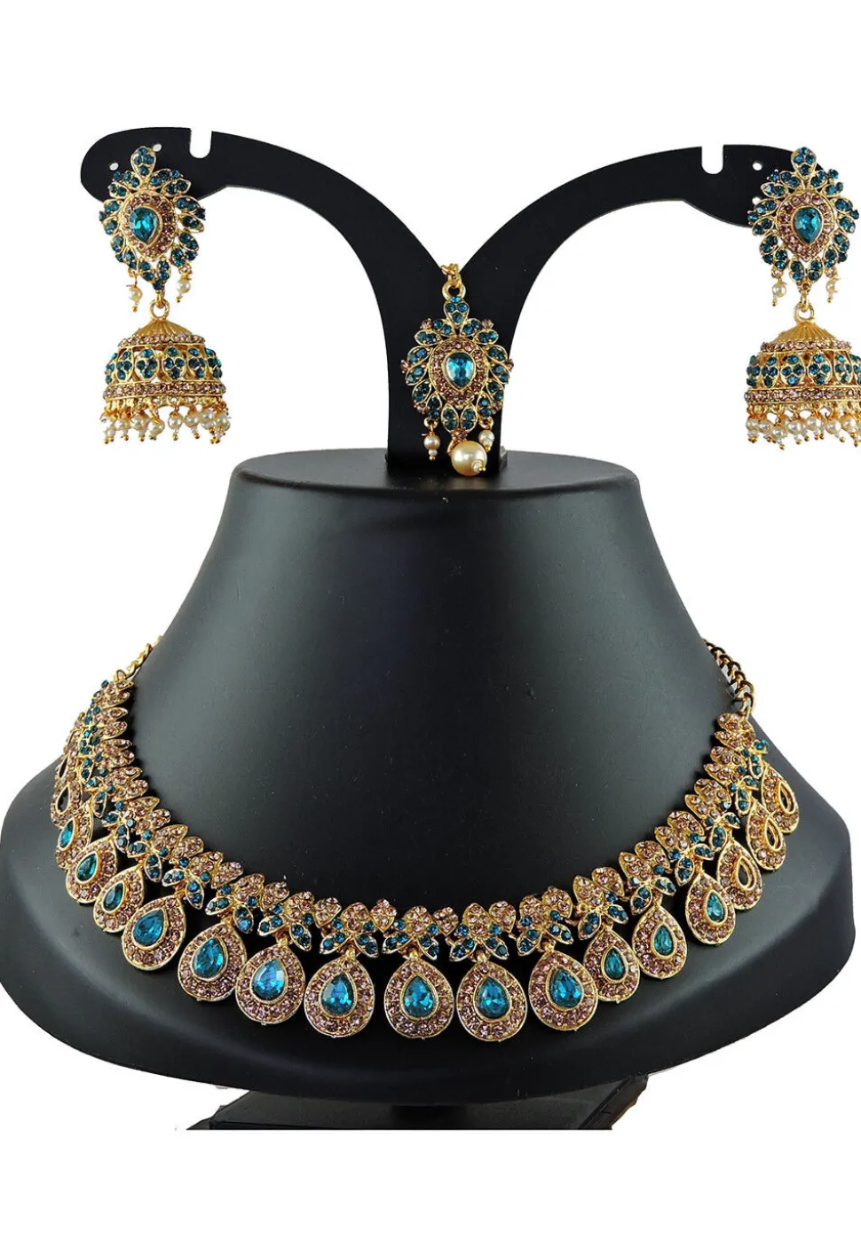 Stones Studded Choker Necklace Set