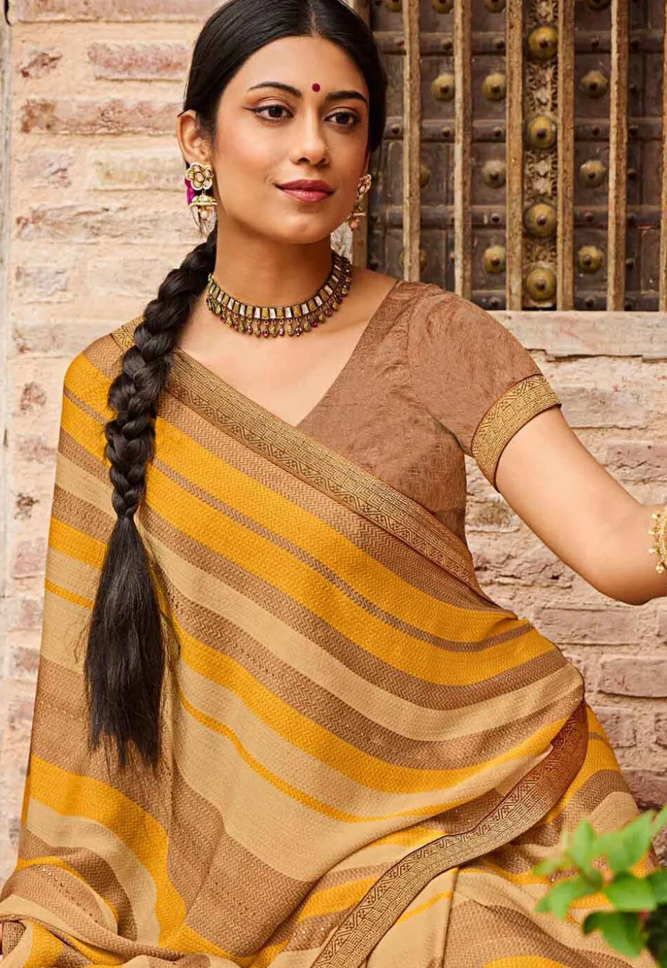 Stripe Printed Chiffon Saree in Beige and Yellow