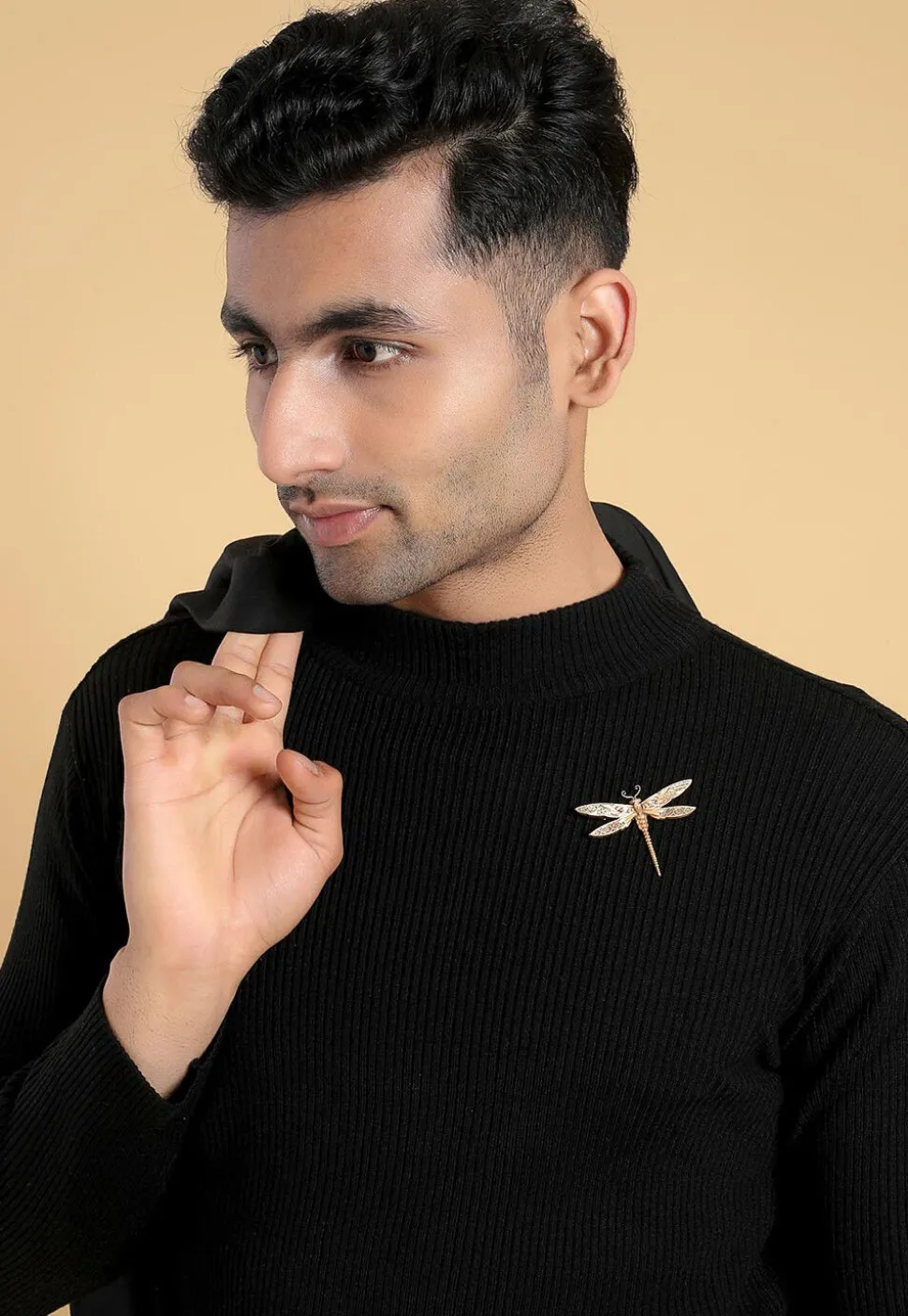 The Dancing Dragonfly Metallic Brooch