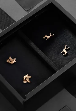 The Daring Deer and Flying Bird Metallic  Collar Tips Gift Set