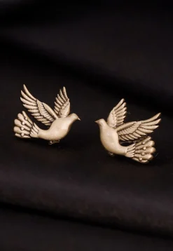 The Daring Deer and Flying Bird Metallic Collar Tips Gift Set