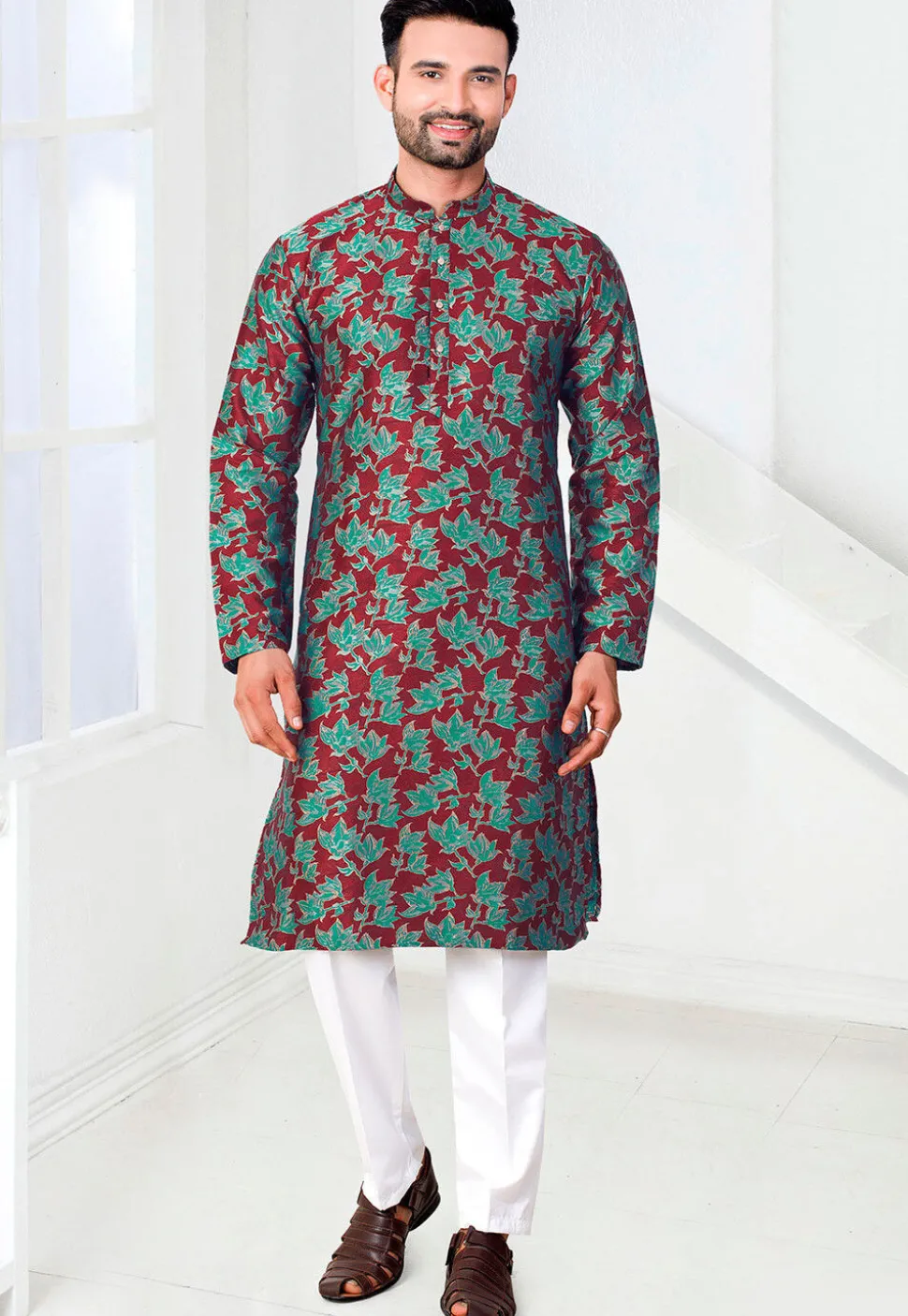 Woven Art Silk Jacquard Kurta Set in Maroon