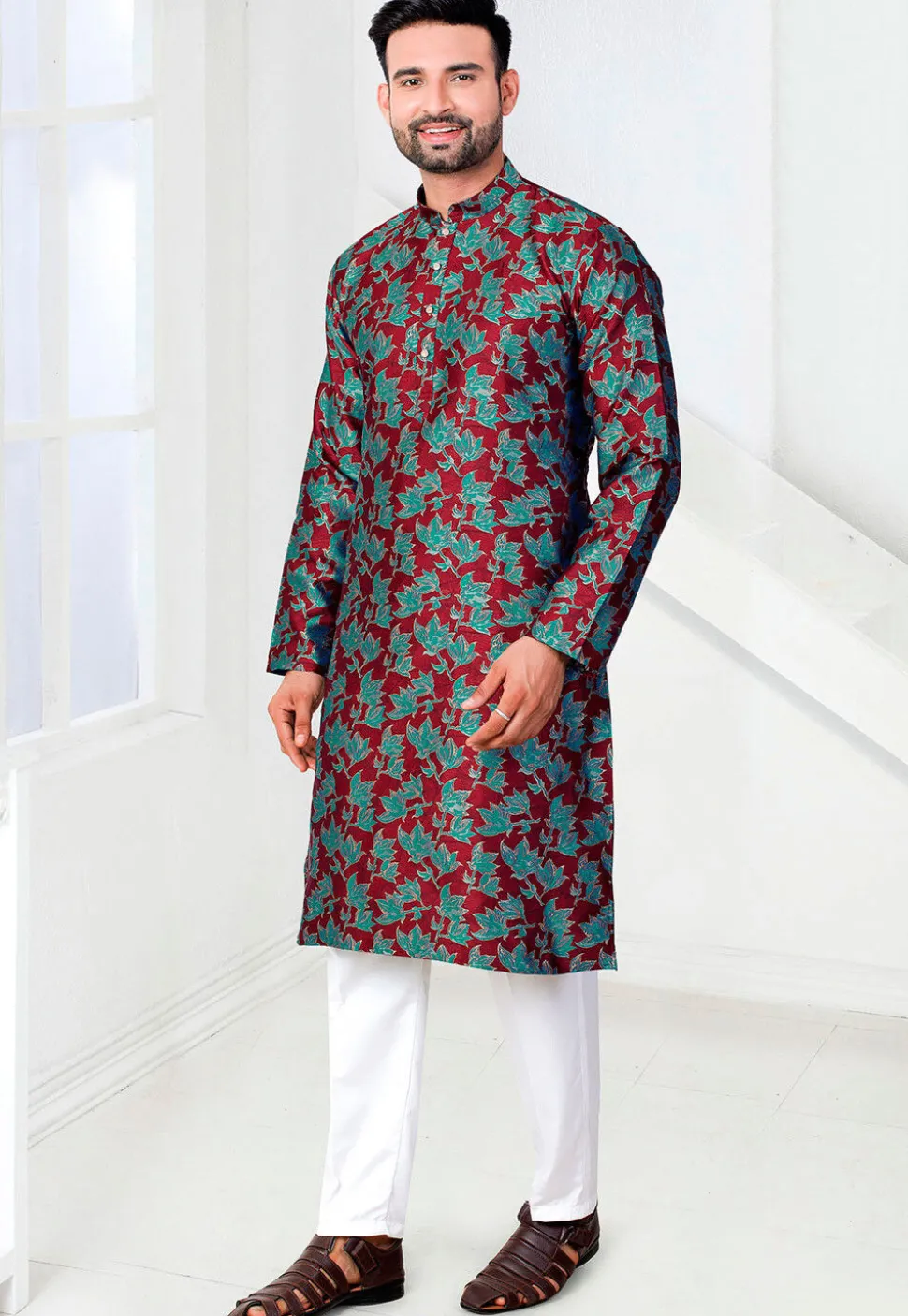 Woven Art Silk Jacquard Kurta Set in Maroon