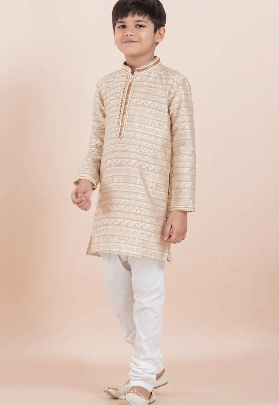 Woven Art Silk Jacquard Kurta Set in Off White