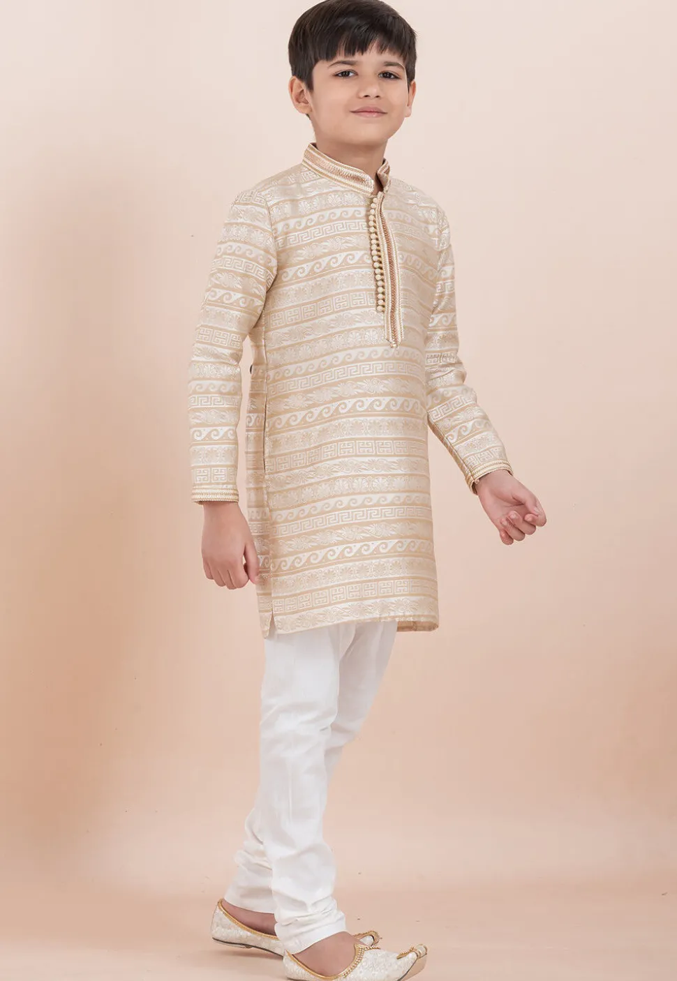 Woven Art Silk Jacquard Kurta Set in Off White