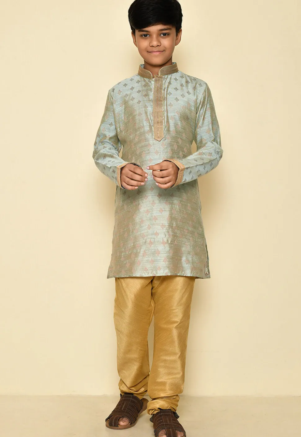 Woven Art Silk Jacquard Kurta Set in Grey