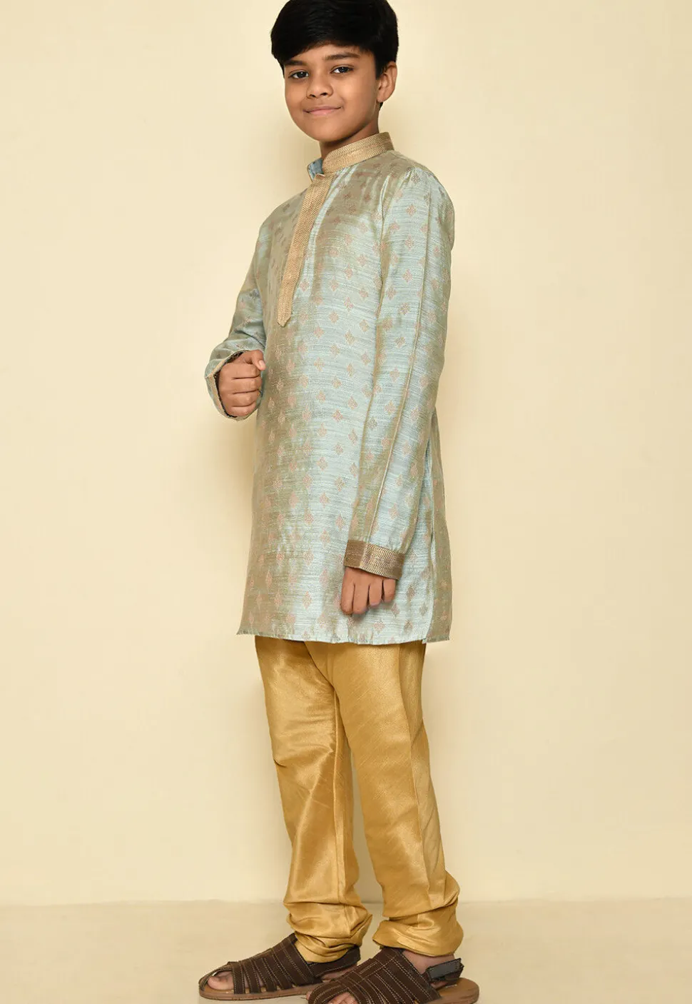 Woven Art Silk Jacquard Kurta Set in Grey