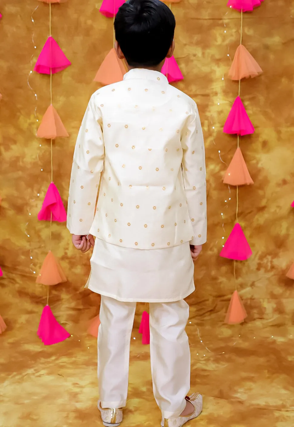 Woven Art Silk Kurta Set in Off White