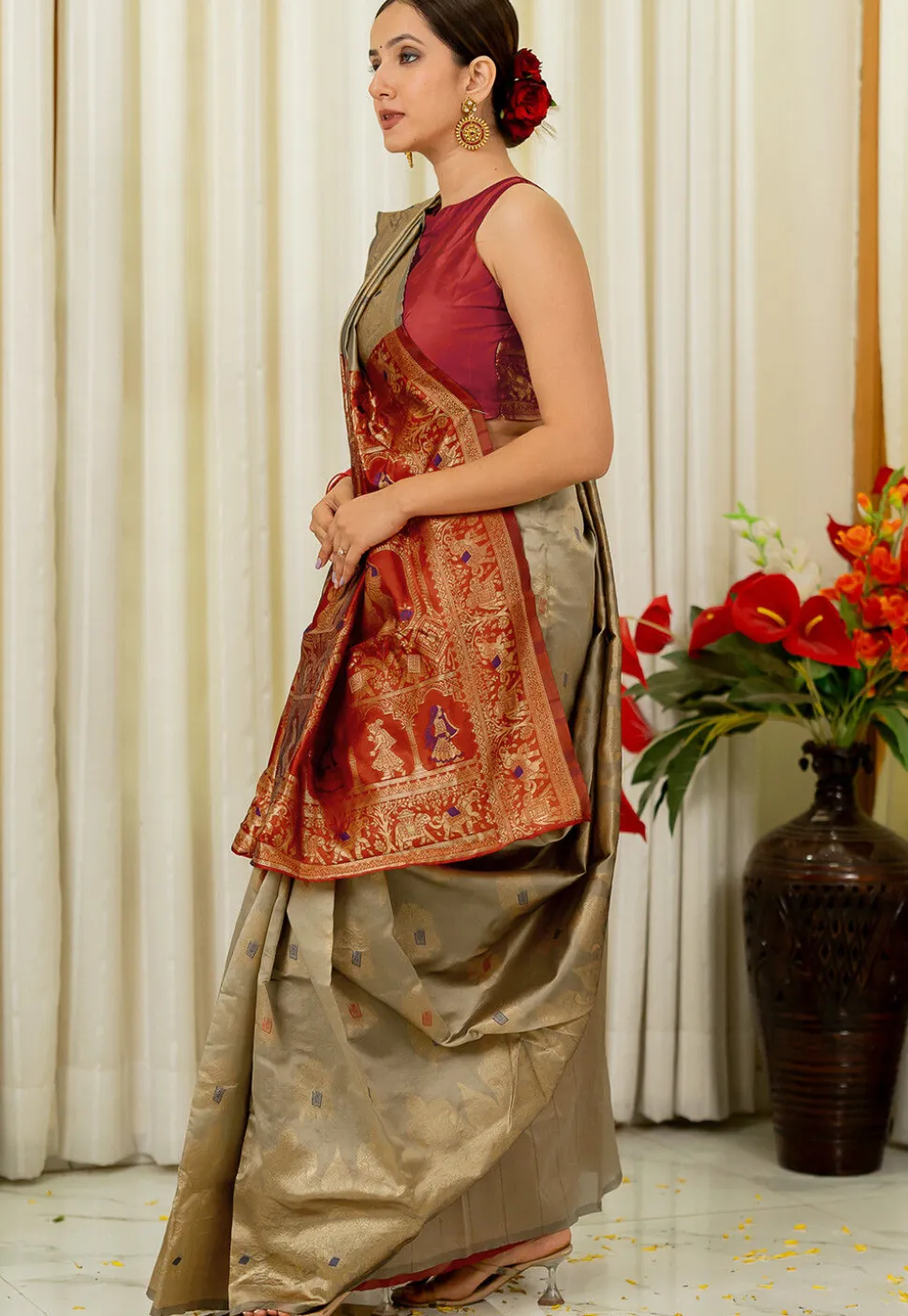 Woven Art Silk Saree in Beige