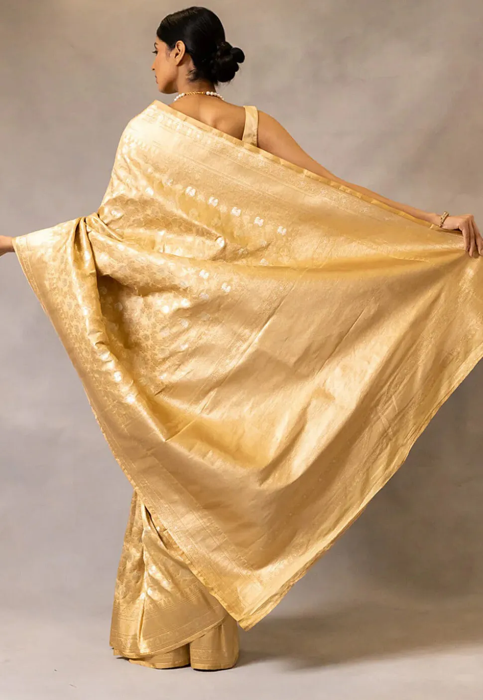 Woven Art Silk Saree in Beige