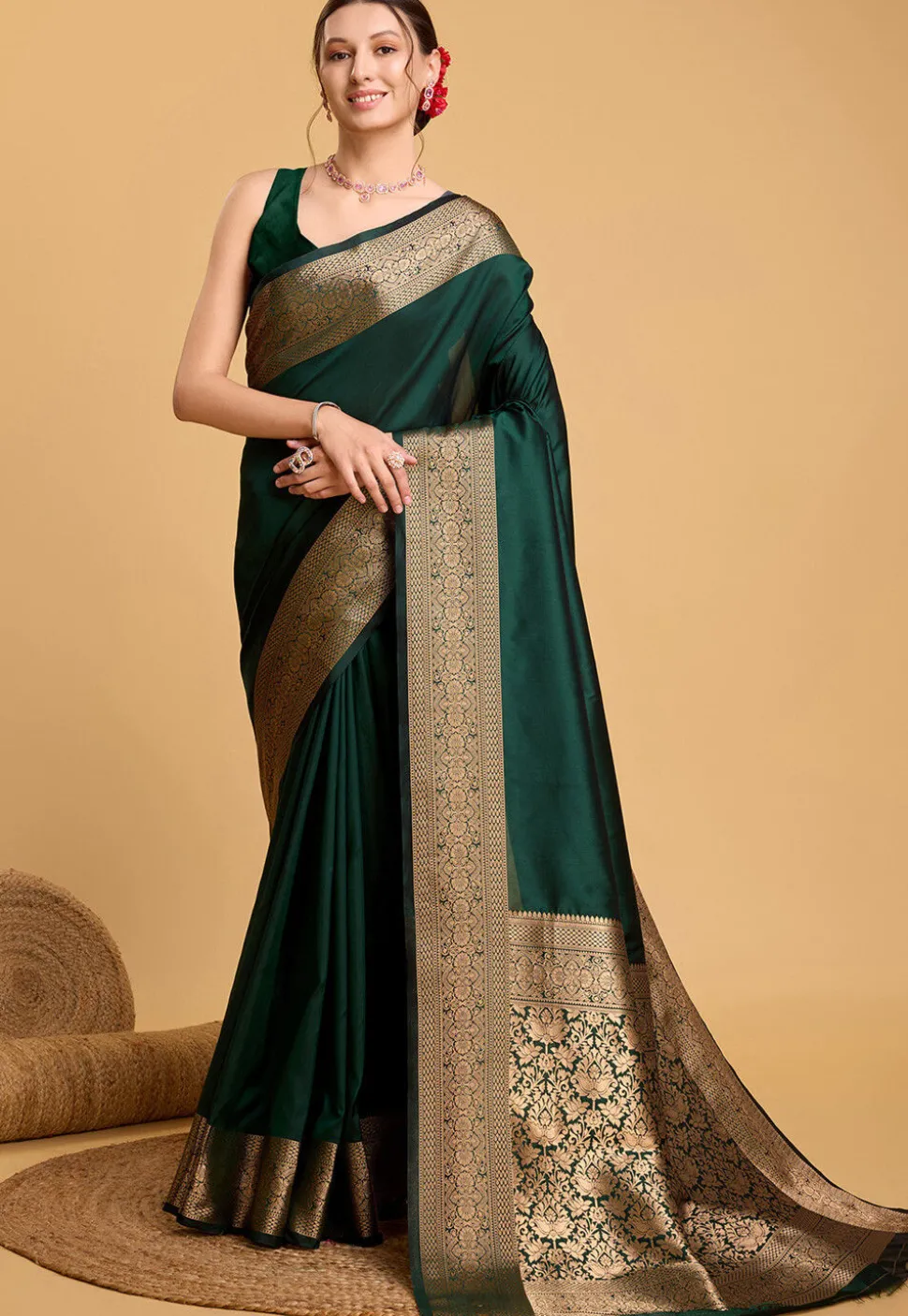 Woven Art Silk Saree in Dark Green