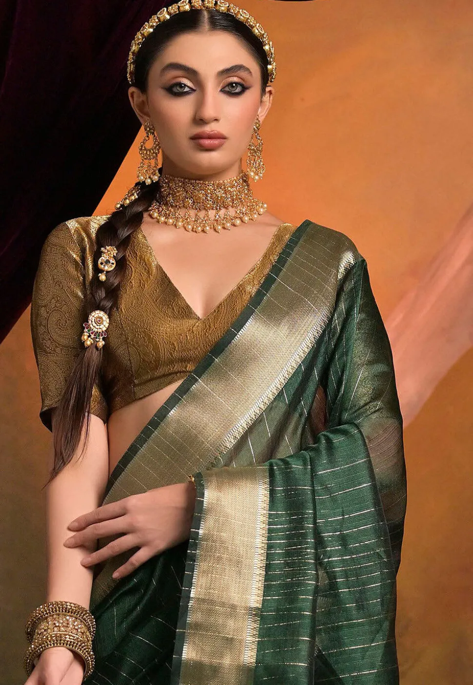 Woven Art Silk Saree in Dark Green