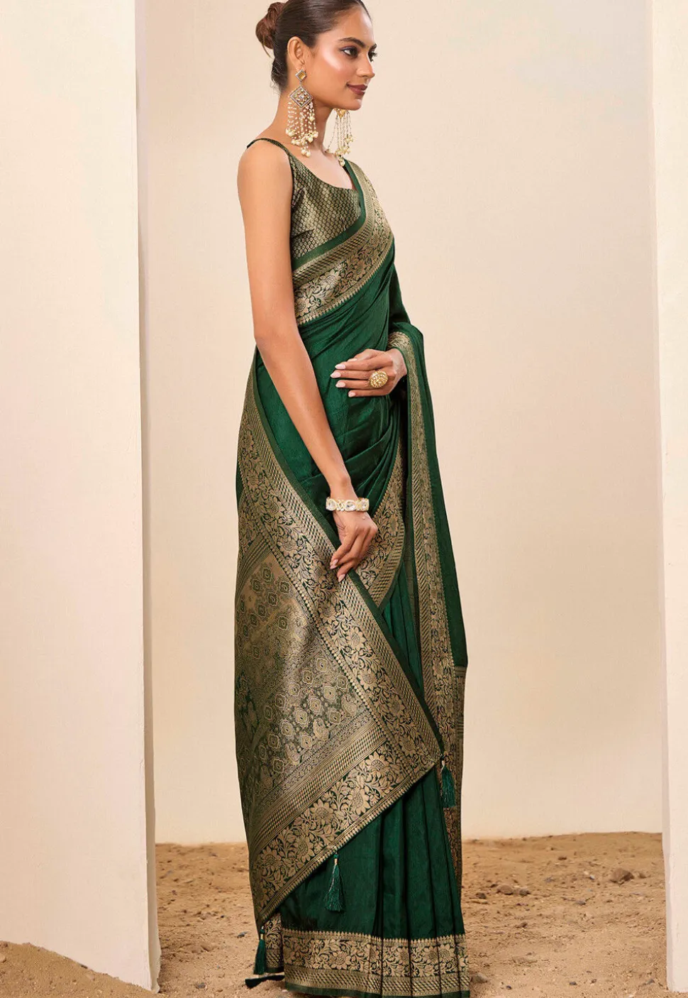 Woven Art Silk Saree in Dark Green