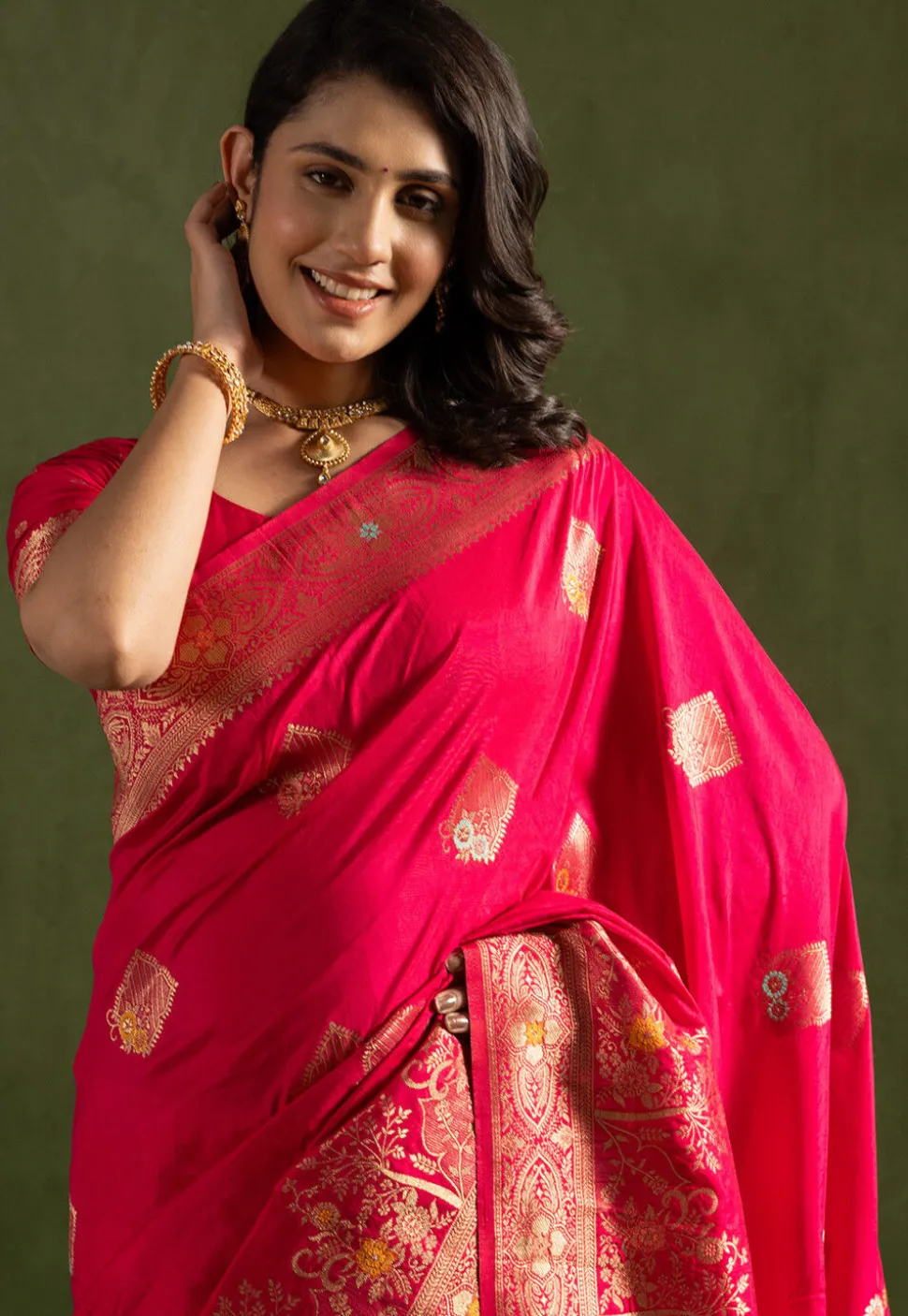 Woven Art Silk Saree in Fuchsia