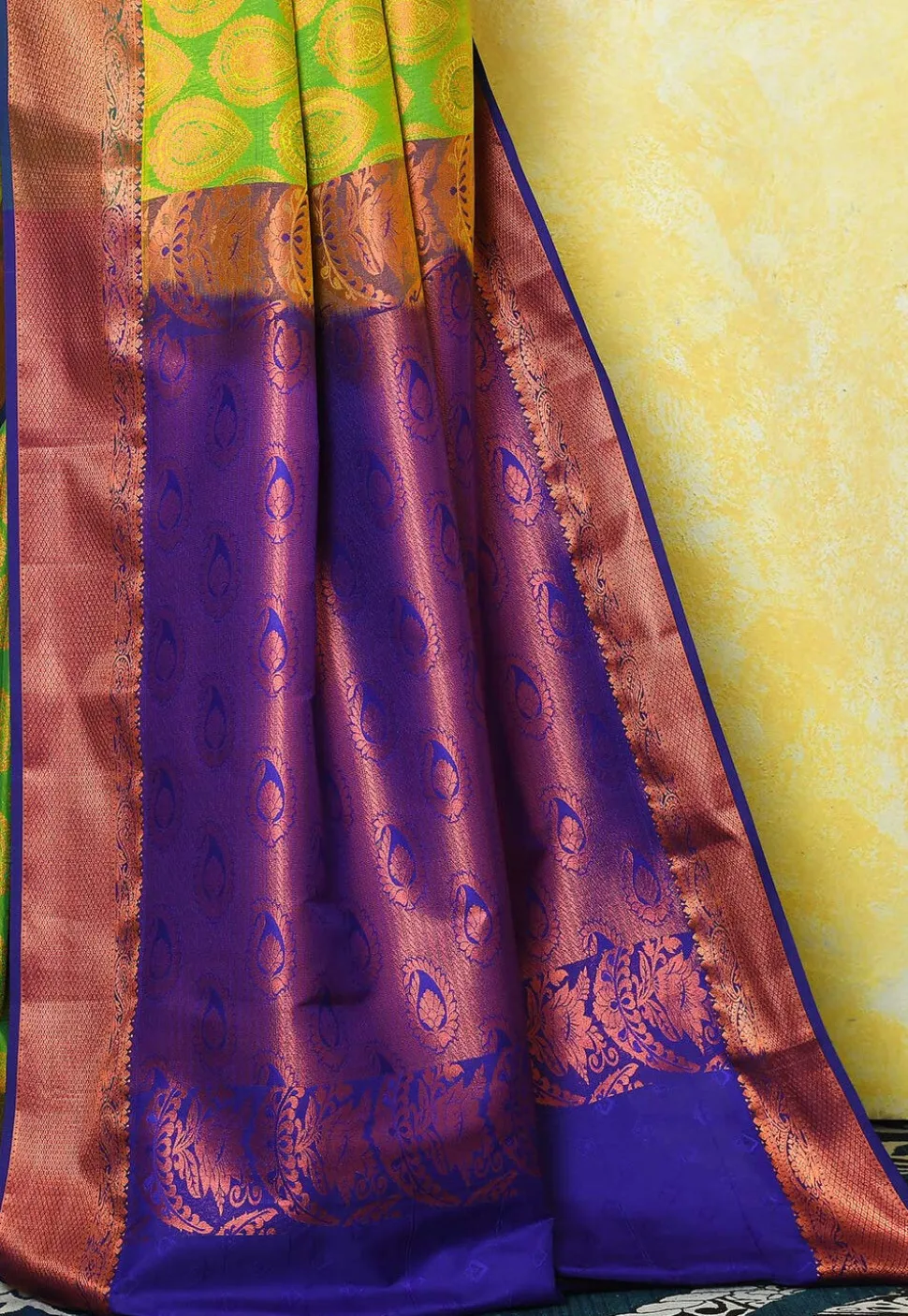 Woven Art Silk Saree in Green