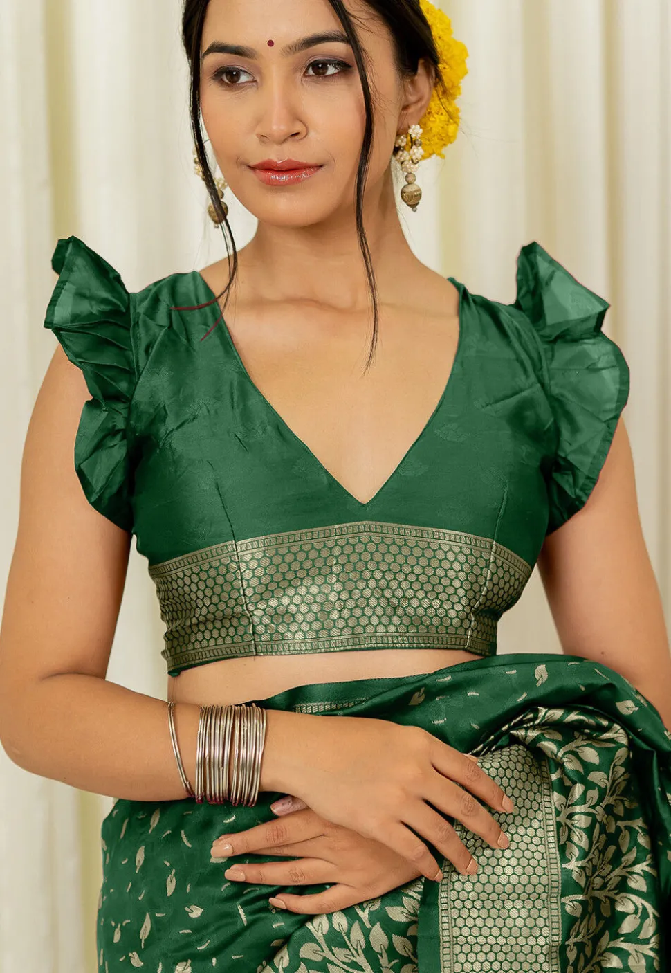 Woven Art Silk Saree in Green