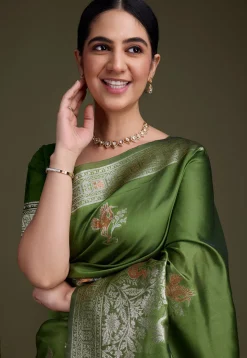 Woven Art Silk Saree in Green