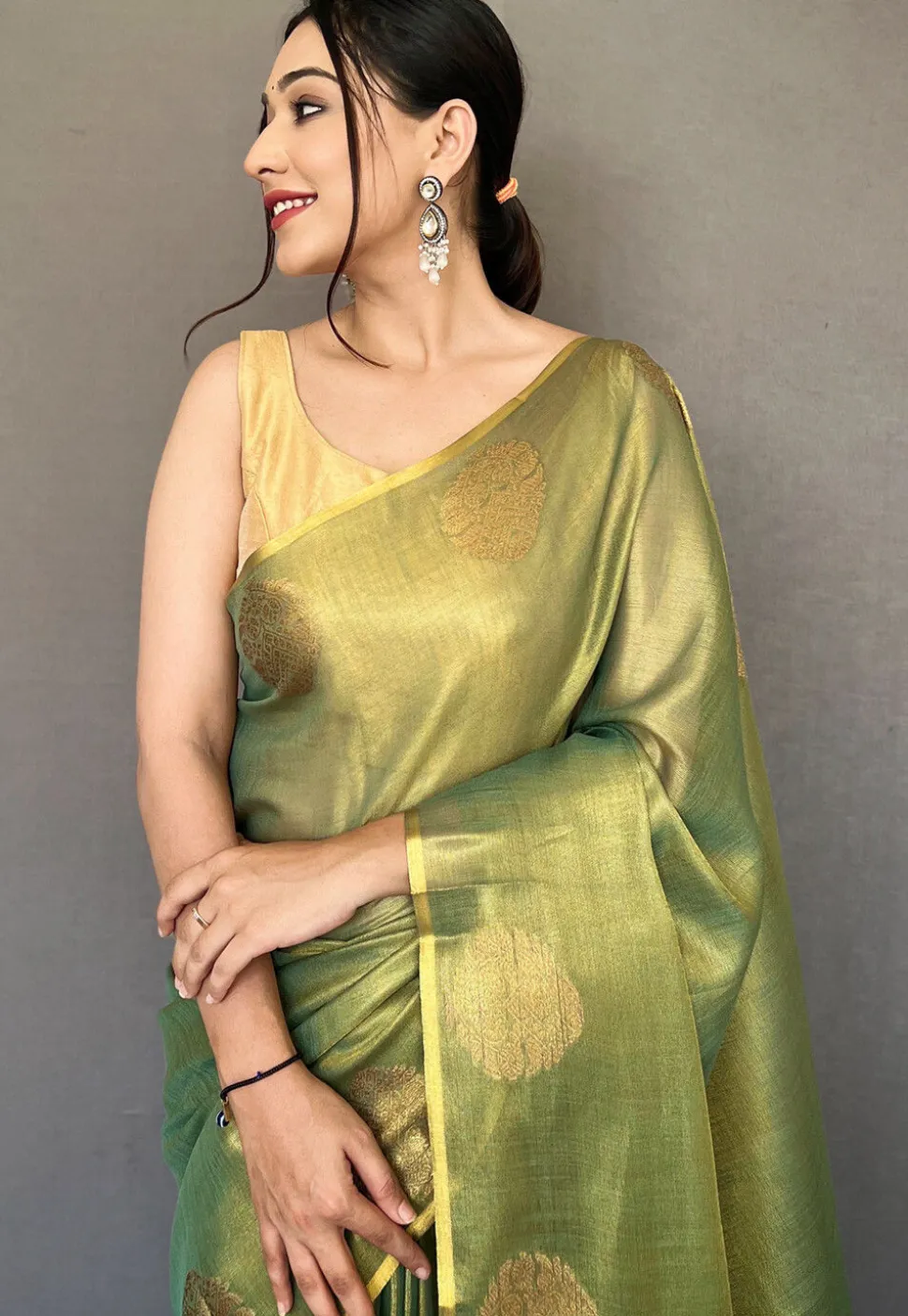 Woven Art Silk Saree in Green