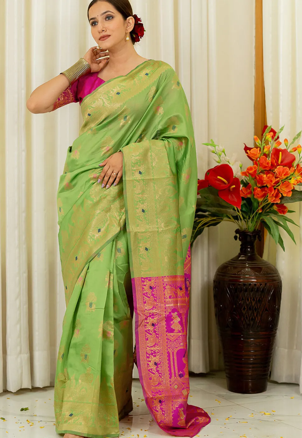Woven Art Silk Saree in Light Green