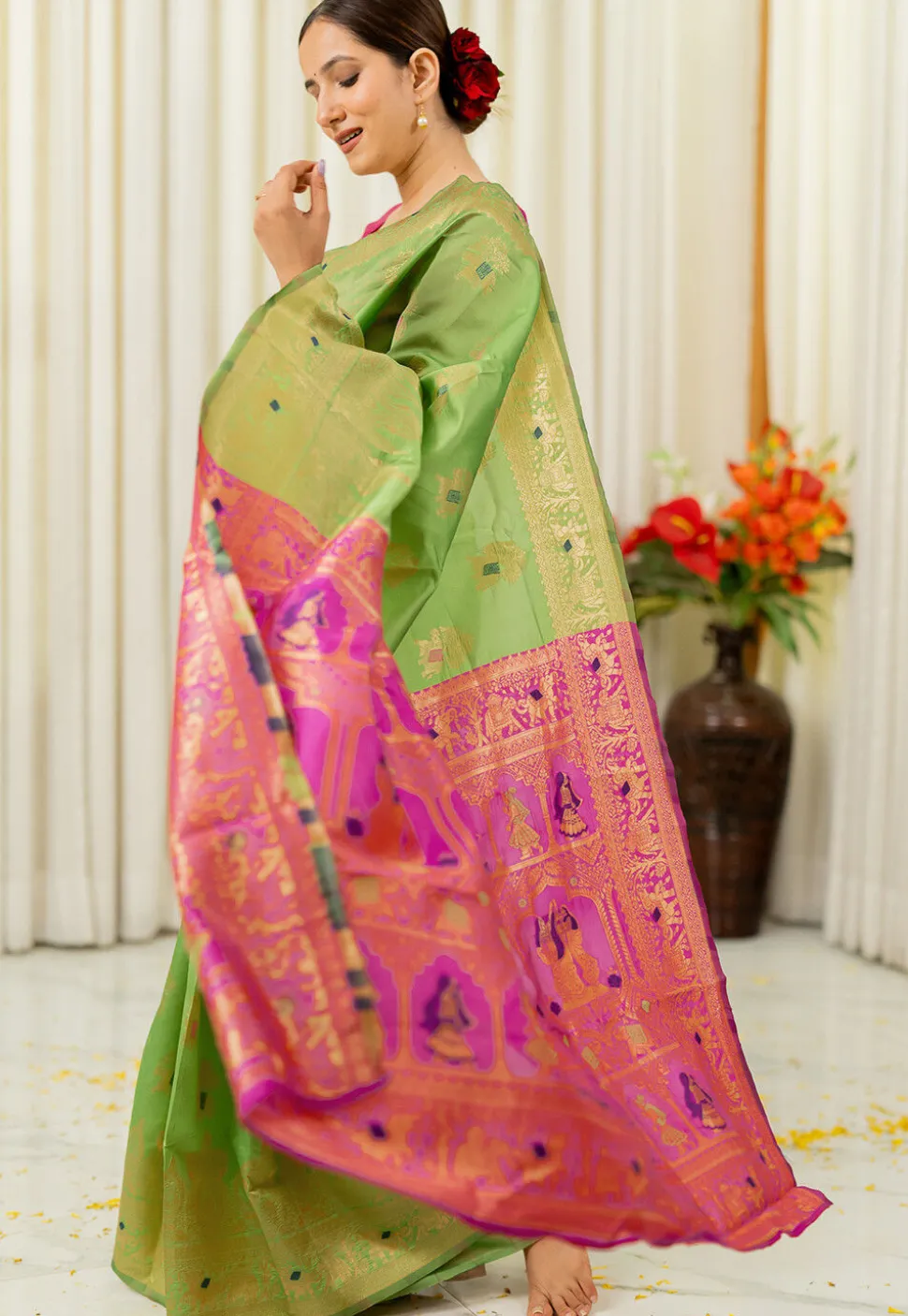 Woven Art Silk Saree in Light Green