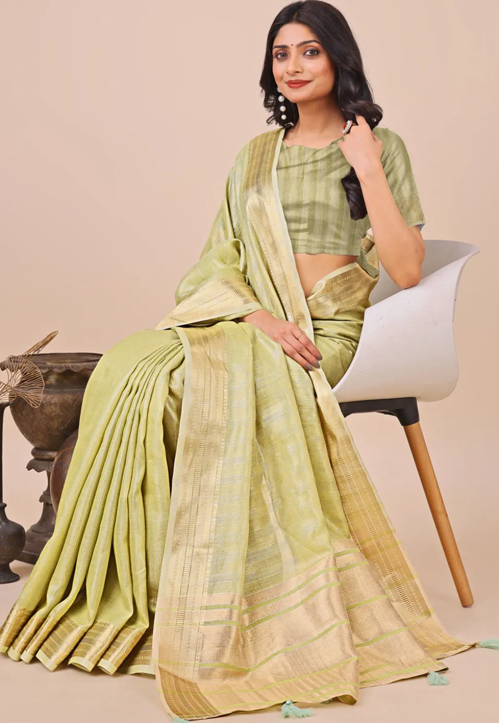 Woven Art Silk Saree in Light Green