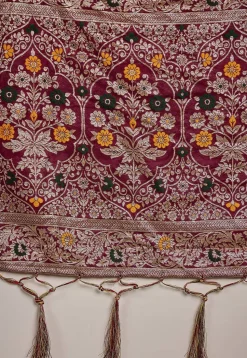 Woven Art Silk Saree in Maroon