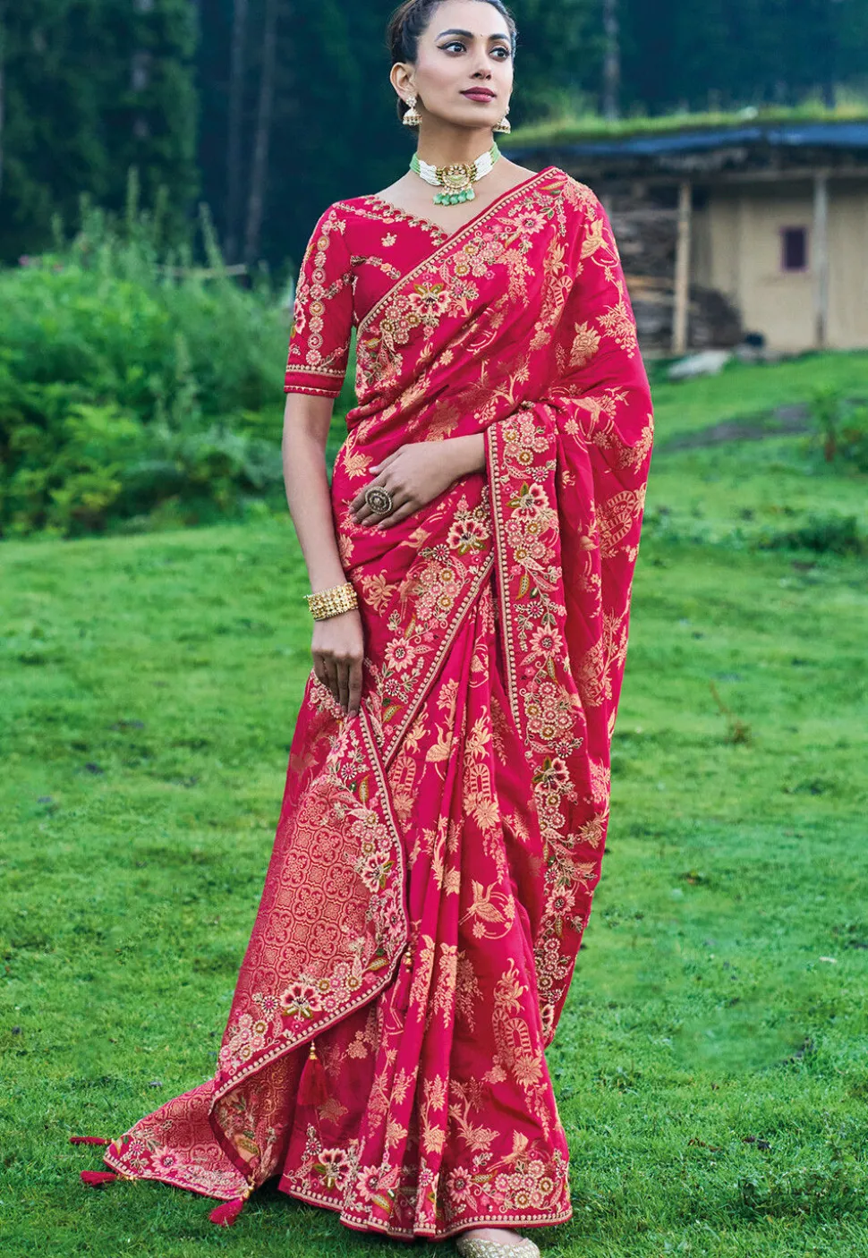 Woven Art Silk Saree in Magenta