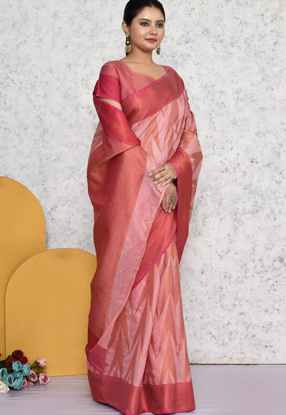 Woven Art Silk Saree in Pink
