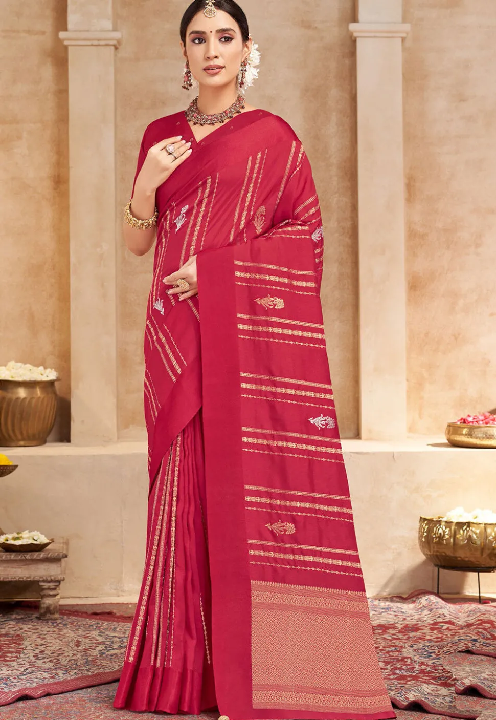Woven Art Silk Saree in Pink