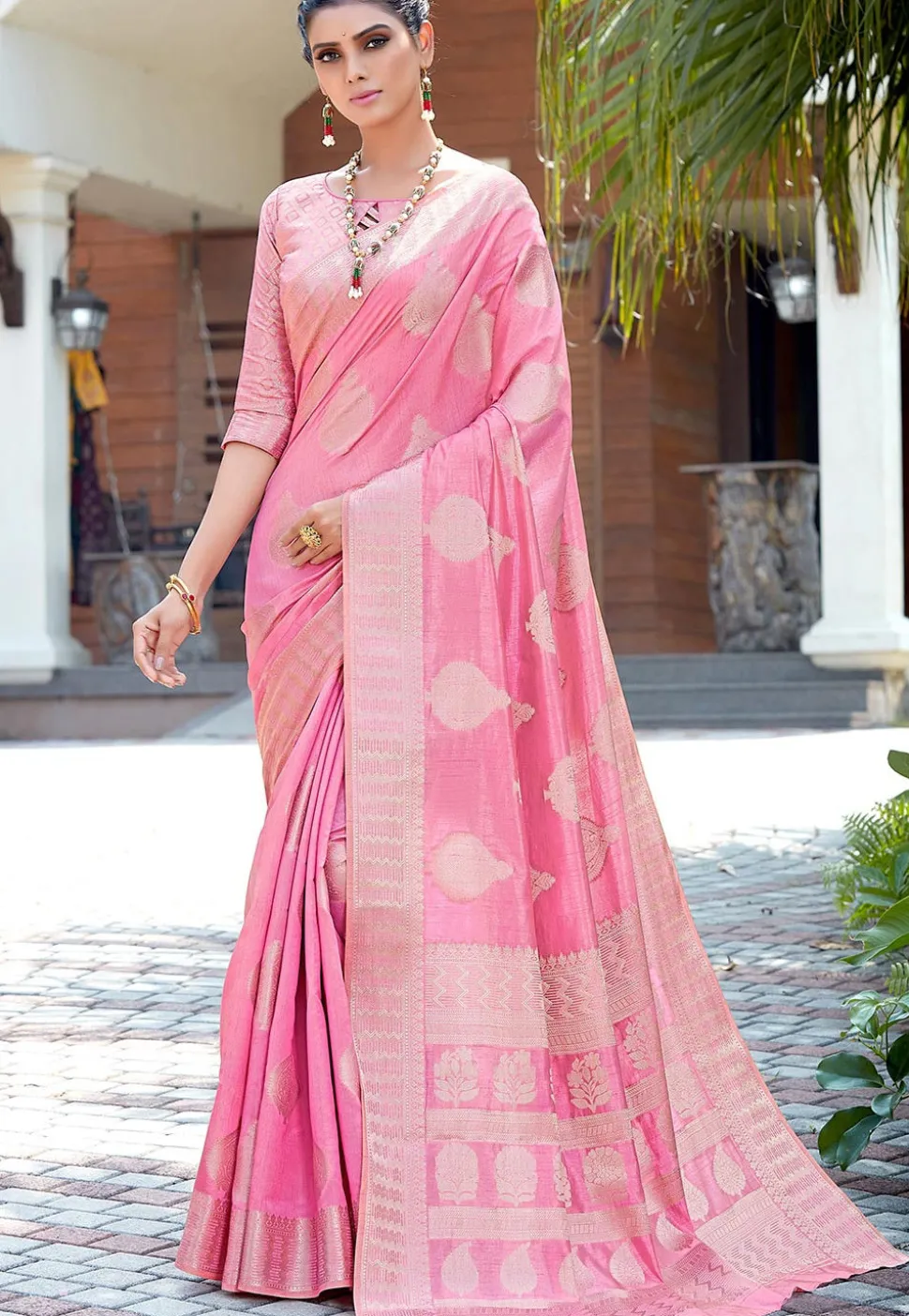 Woven Art Silk Saree in Pink