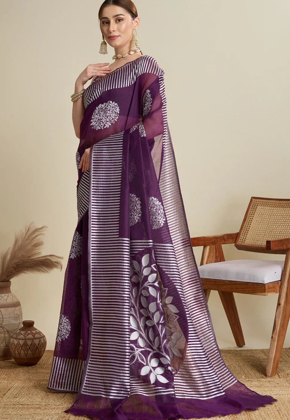 Woven Art Silk Saree in Purple
