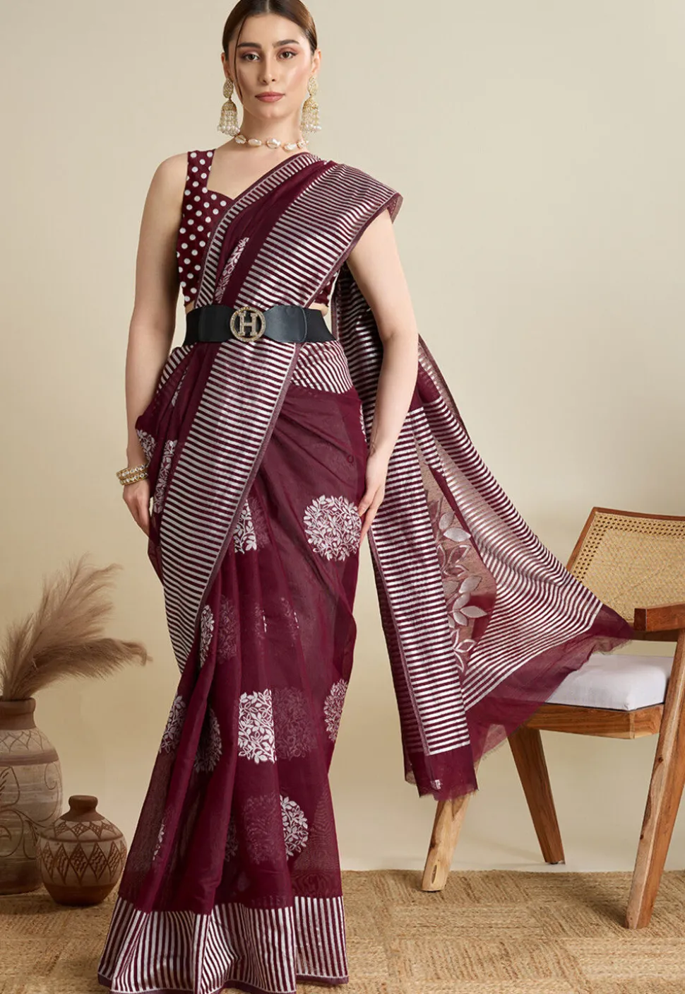 Woven Art Silk Saree in Wine